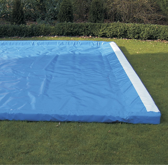 Wassergraben verstärkt mit spezieller Landeseite 300 x 400 cm