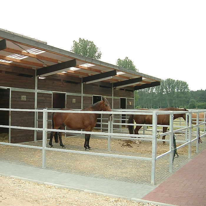 Bildergalerie Stall Aussenboxen mit Paddock