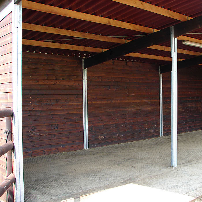 Bildergalerie Stall Offenstall mit Paddock
