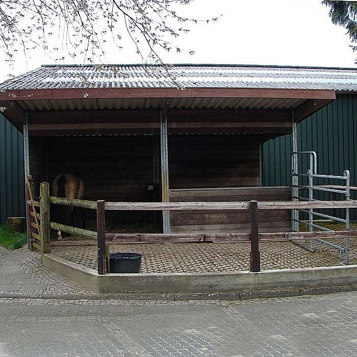 Bildergalerie Stall Paddockbox mit Auslauf