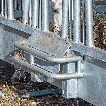 Patura Dreipunkt-Schutzbgel fr Viereckraufe